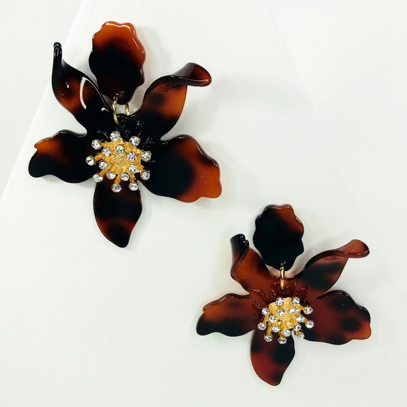 Closet Rehab Jewelry - Crystal Lily Drop Earrings Tortoise